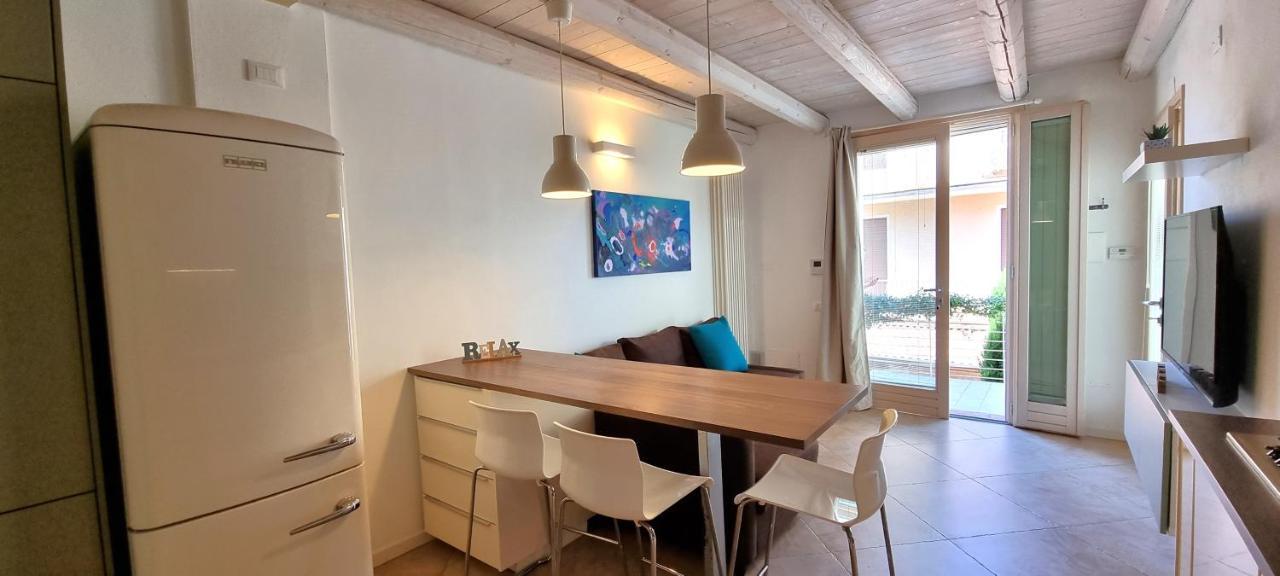 La Piccola Goccia Desenzano-Goccia Di Lago Desenzano del Garda Bagian luar foto